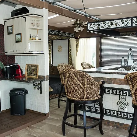 Apartamento Under The Stars - Lux Penthouse With Pool And Terrace By Flat Mаnager Saints Constantine and Helena